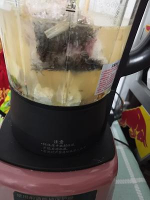 鲫鱼豆腐汤（用的破壁机鱼汤功能）的做法 步骤1