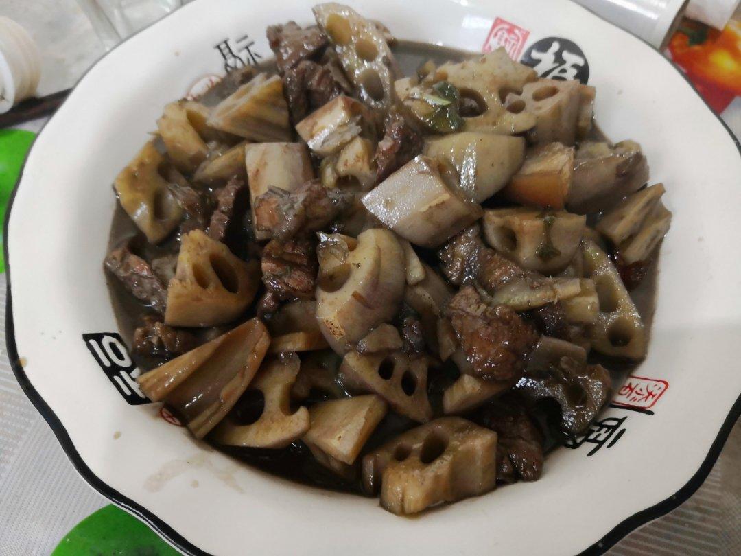 排骨炖莲藕（鲁菜）