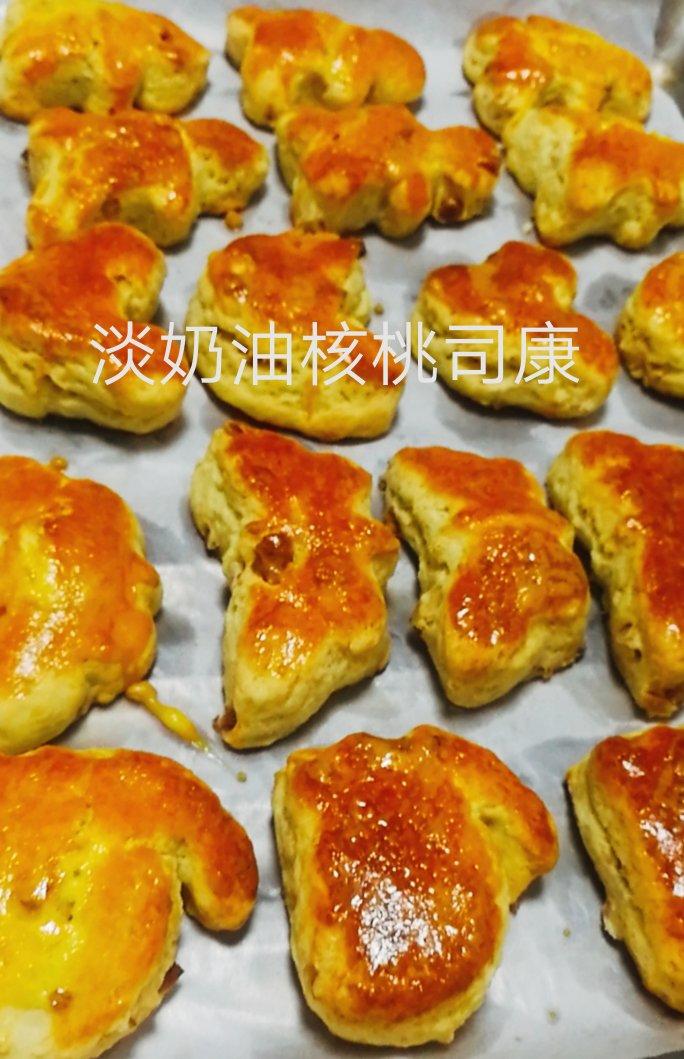 淡奶油葡萄干司康饼