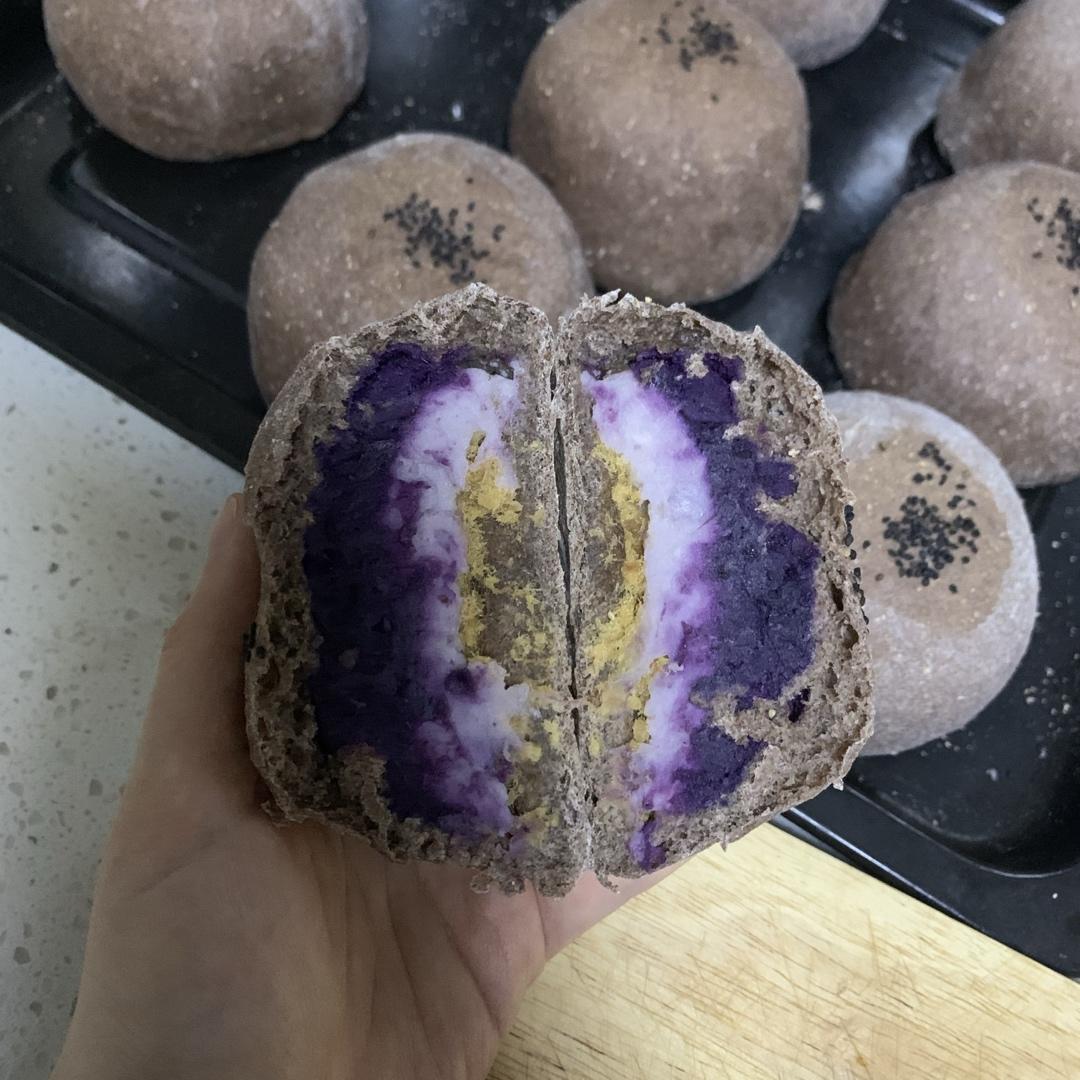 全麦芋泥紫薯肉松包