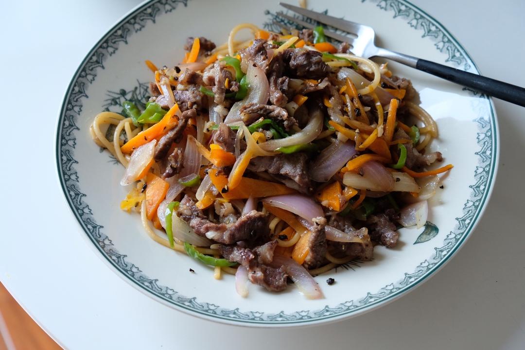中式黑椒牛肉意面