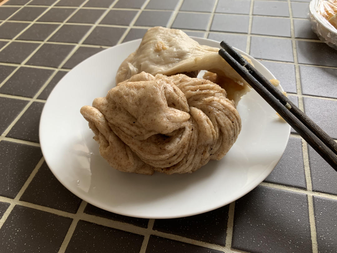家常椒盐花卷(小视频)