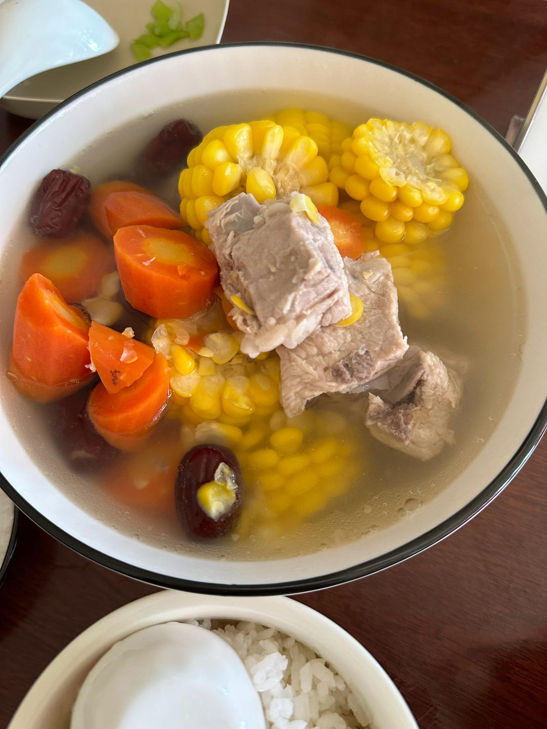 玉米排骨汤