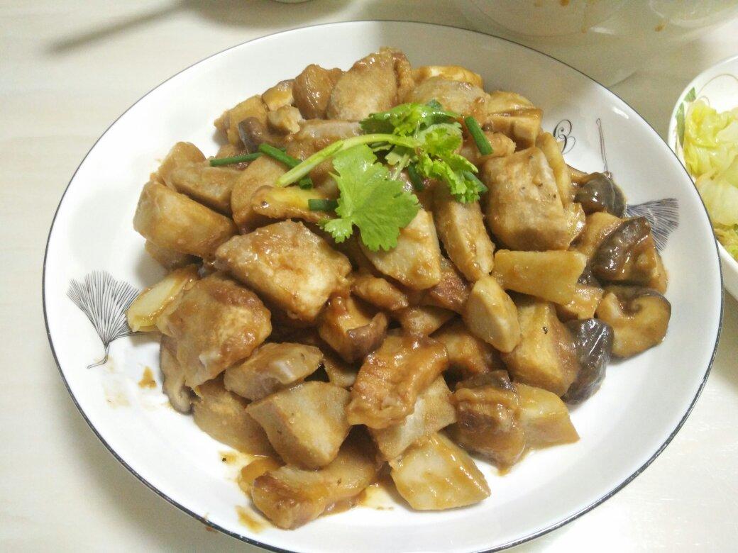 芋头红烧肉