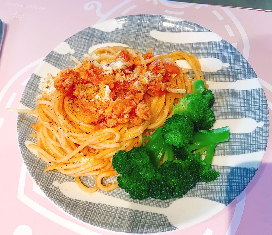 番茄肉酱意大利面