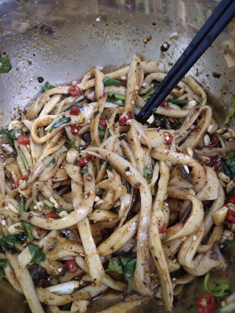 比肉还要好吃的凉拌菜！简单易做。