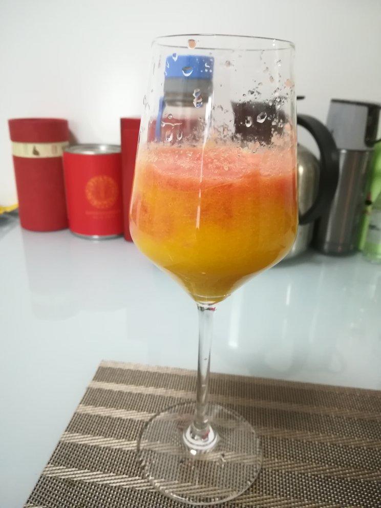 双C焕肤果汁