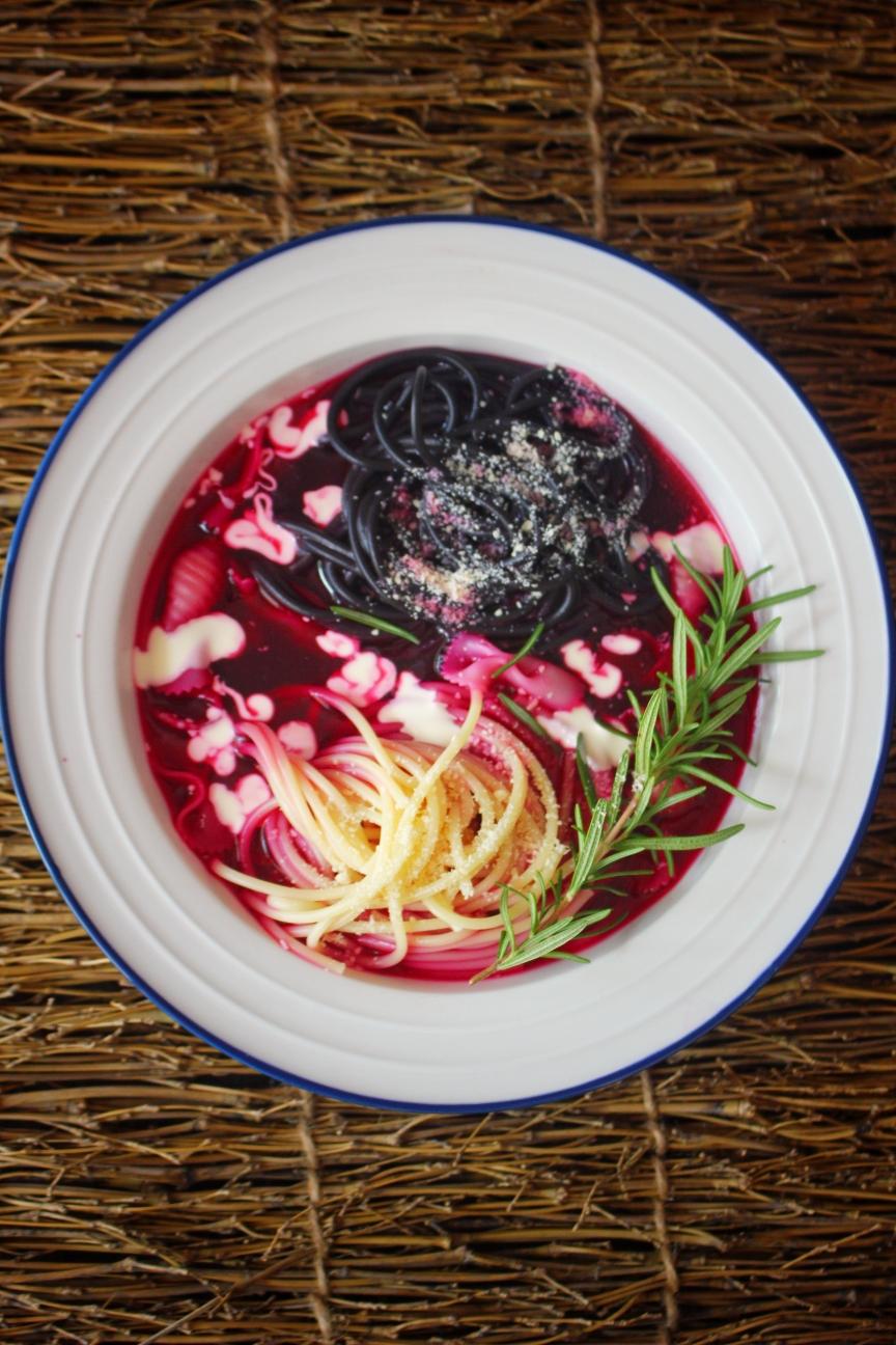 女巫汤意面的做法