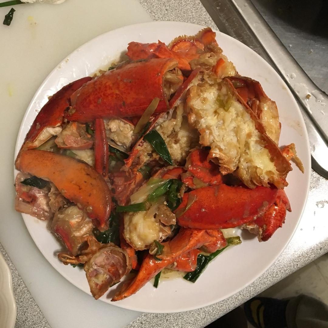 葱姜龙虾（附详细的拆解龙虾技巧，附精确地调料用量）