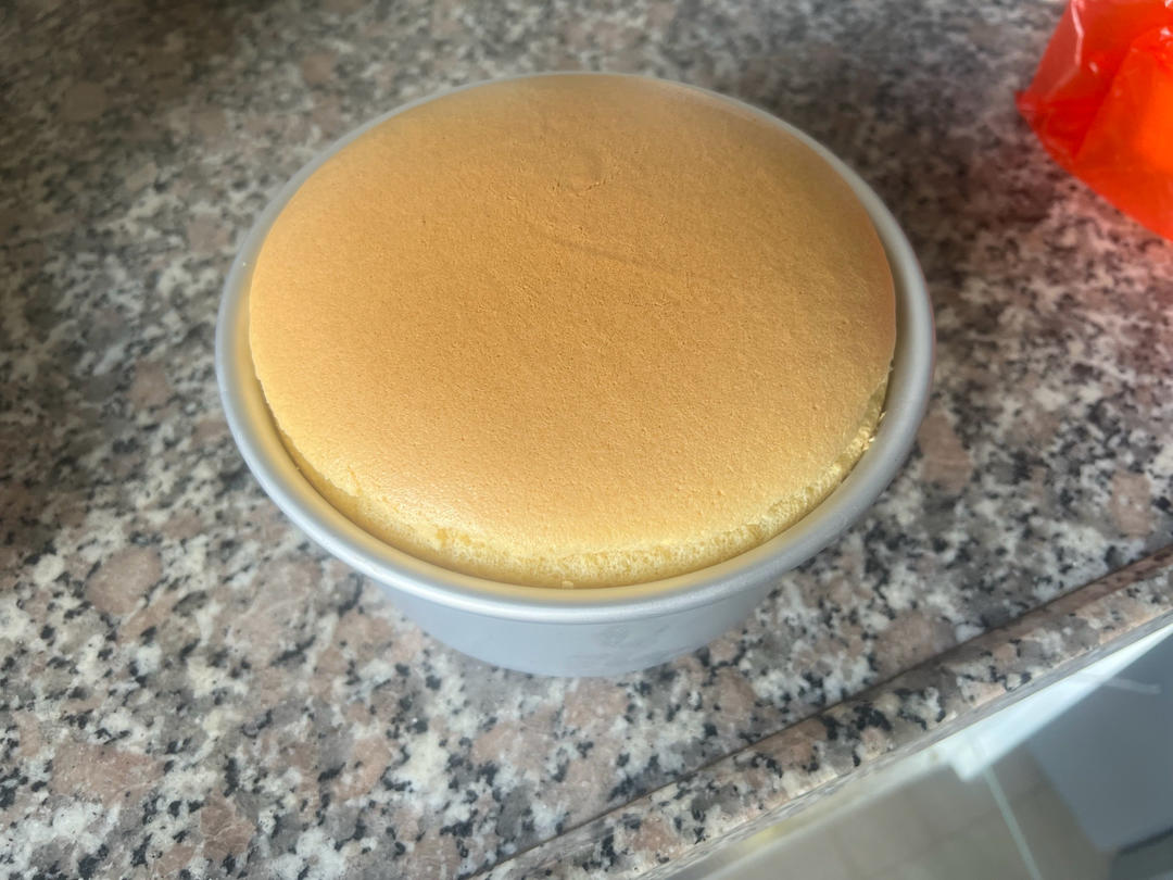 六寸戚风蛋糕(掌握这几点，做戚风就跟煮米饭一样简单)