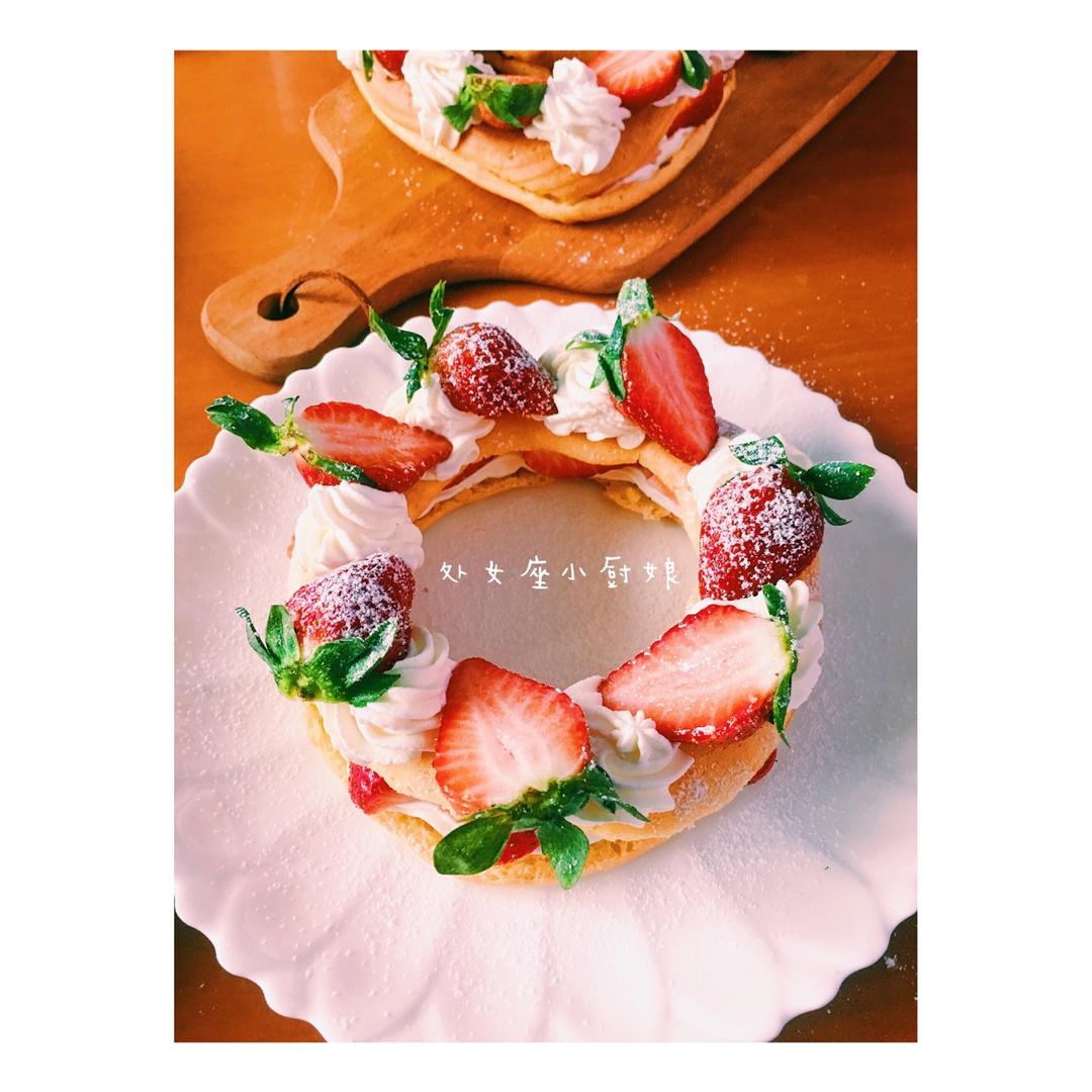 草莓巴黎-布雷斯特泡芙