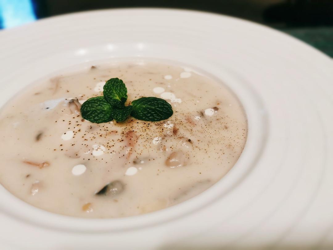奶油蘑菇浓汤 Cream of Mushroom Soup