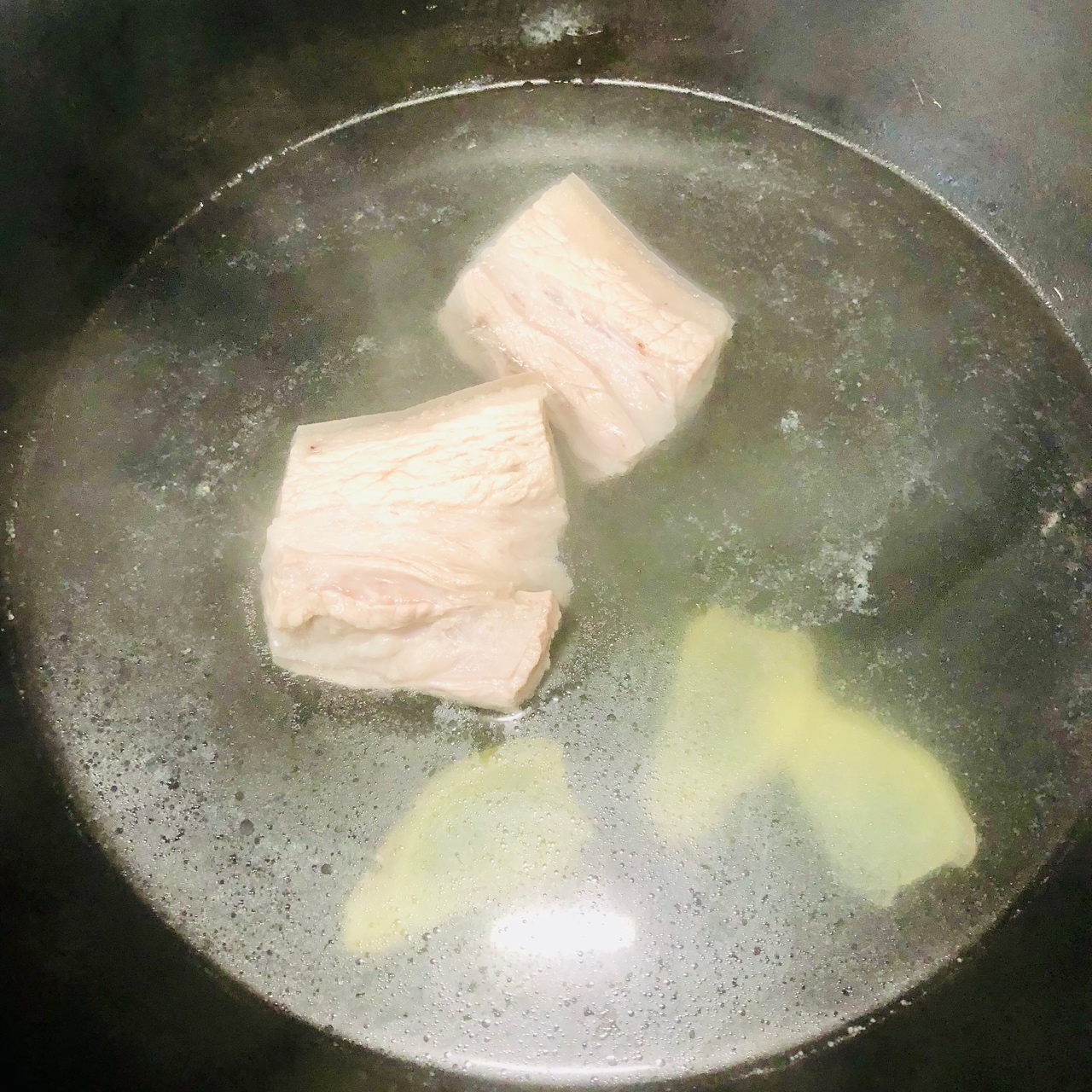 荔浦芋头蒸肉的做法 步骤4