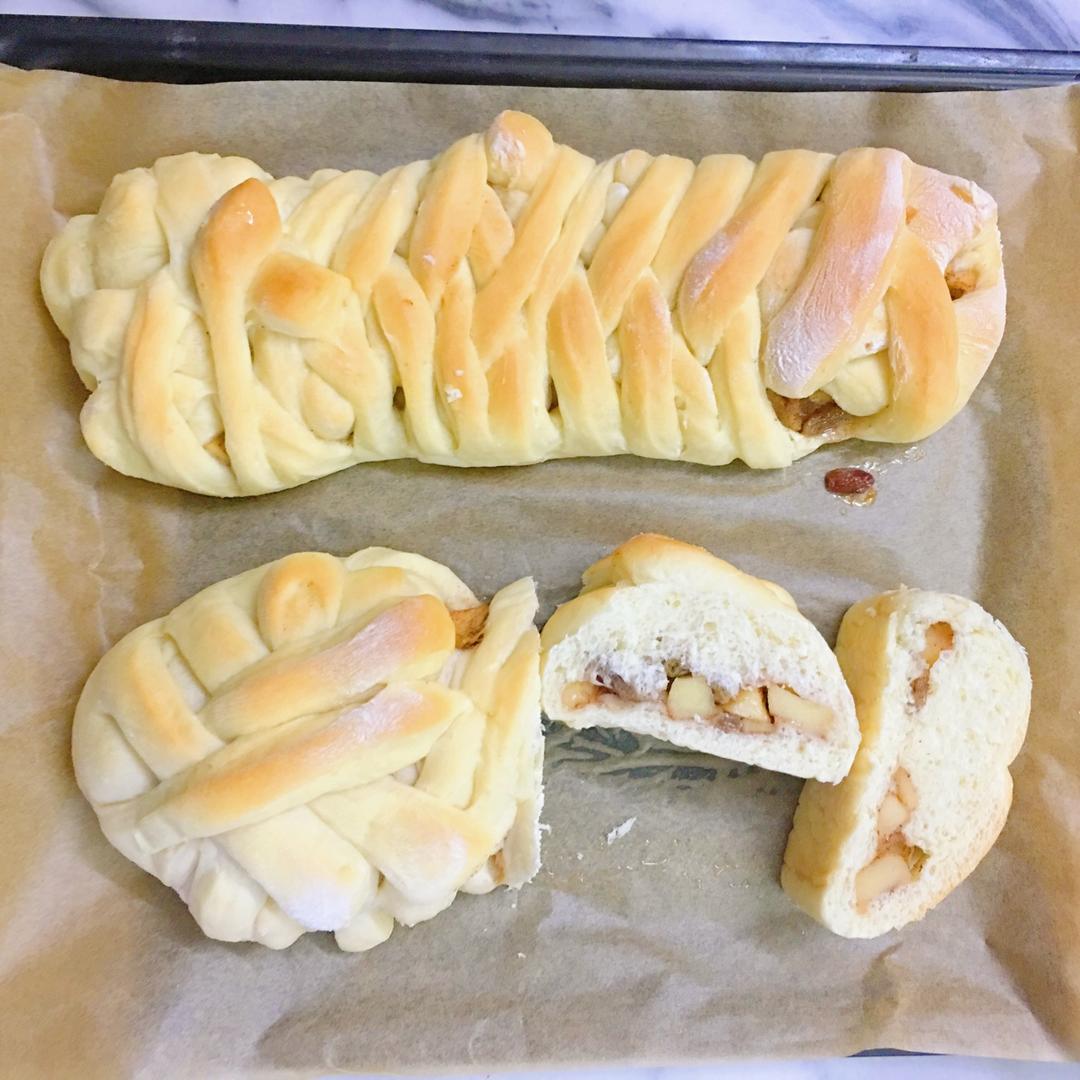 肉桂苹果面包