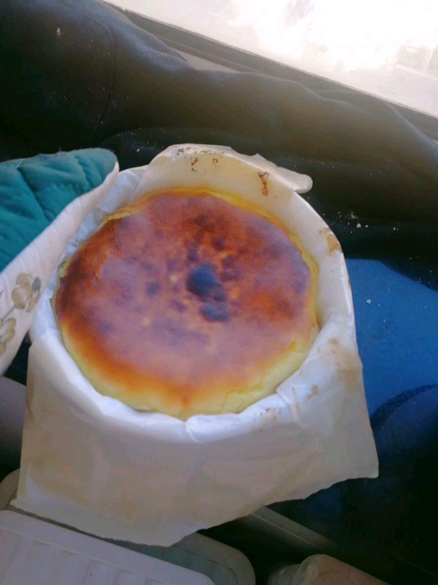 快手的网红basque cheesecake巴斯克焦芝士蛋糕