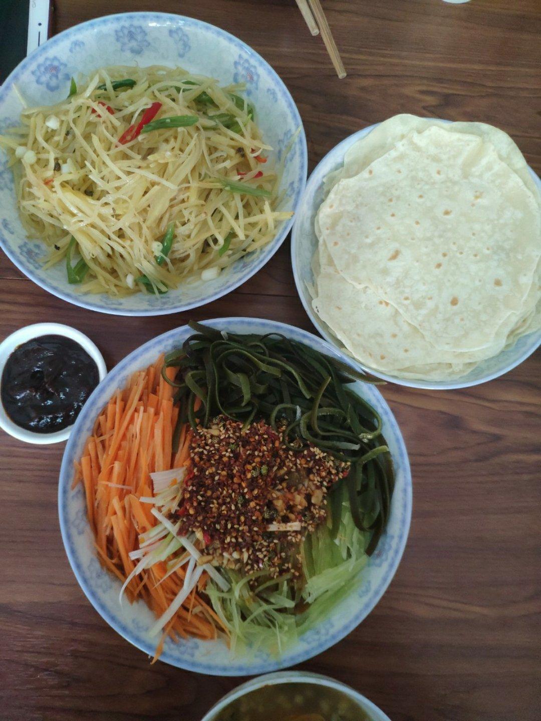 春饼的做法（北方习俗吃的摊春饼）
