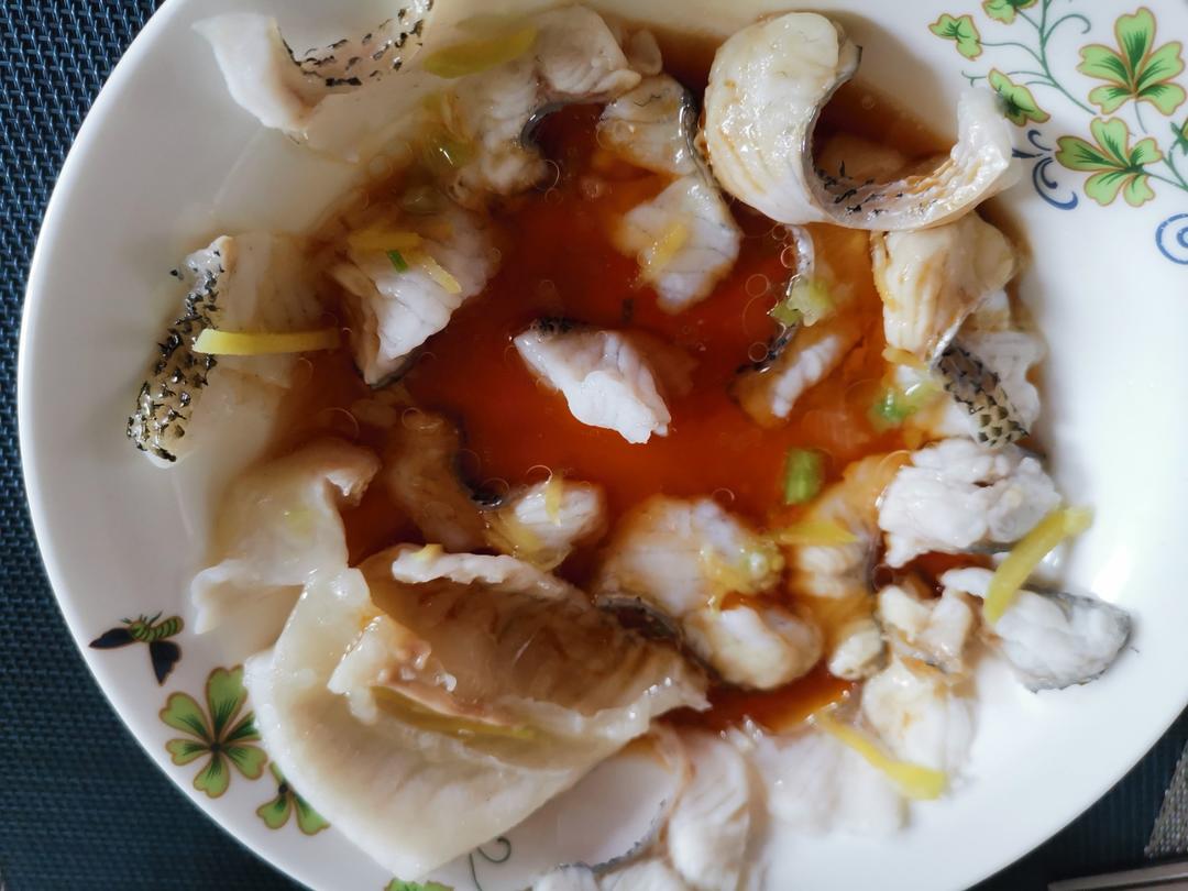 鲜嫩鲈鱼片