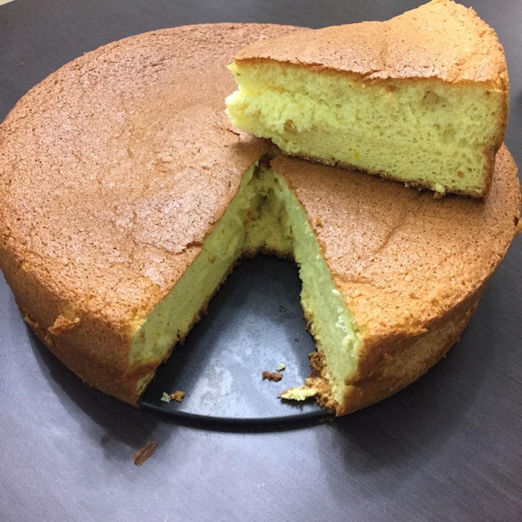 简单好做的8寸戚风蛋糕