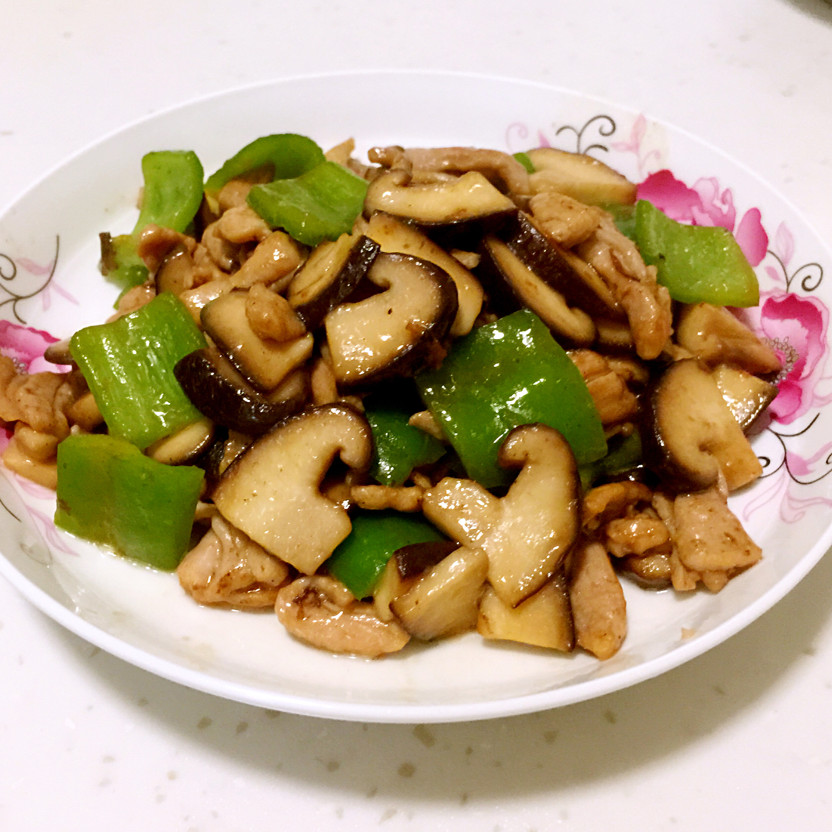 香菇炒肉，超级下饭哦