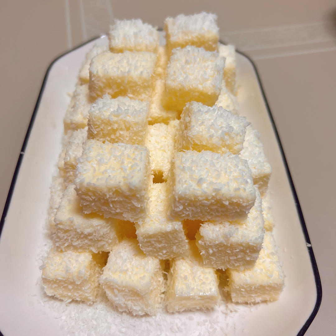 完胜85度C牛奶椰丝小方