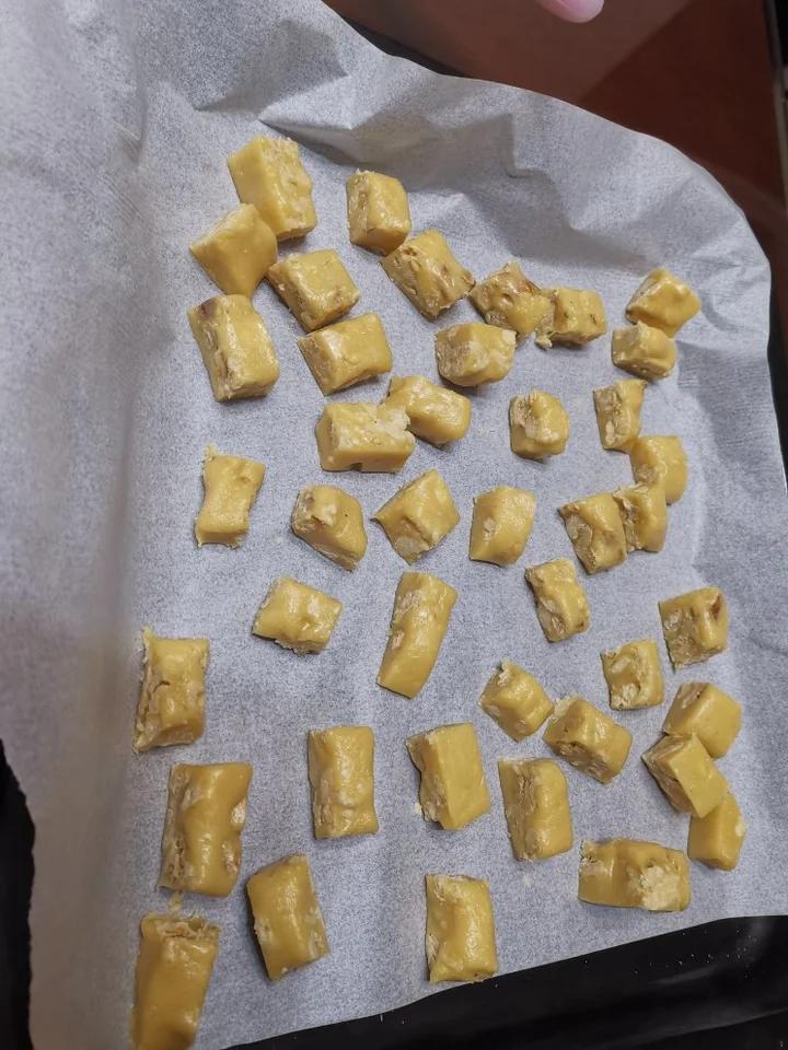 口感酥脆的海盐杏仁太妃糖
