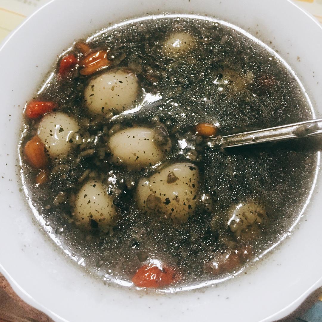 油醪糟汤圆的做法