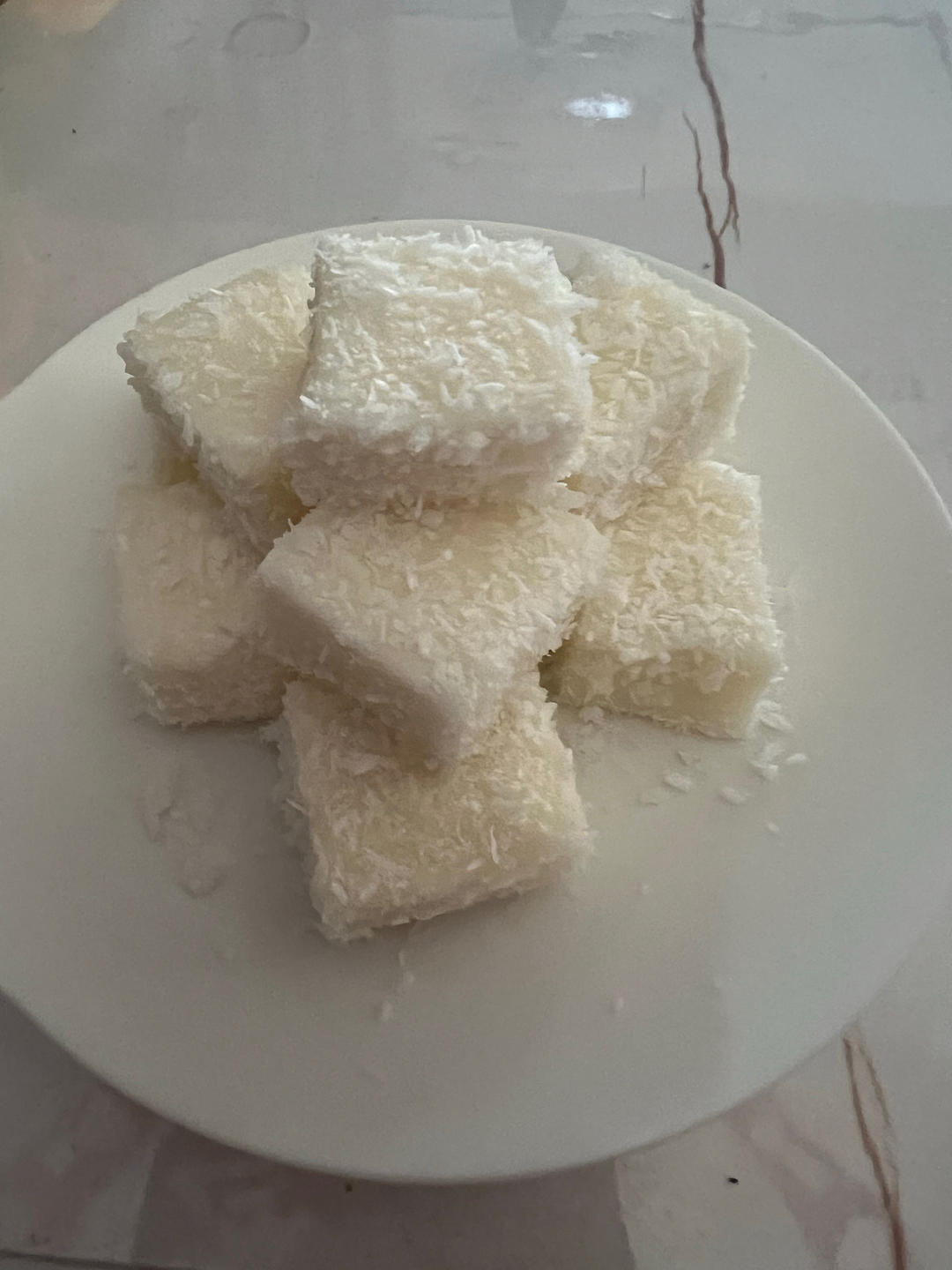 完胜85度C牛奶椰丝小方