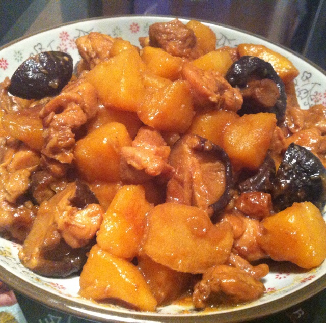 土豆炖鸡块