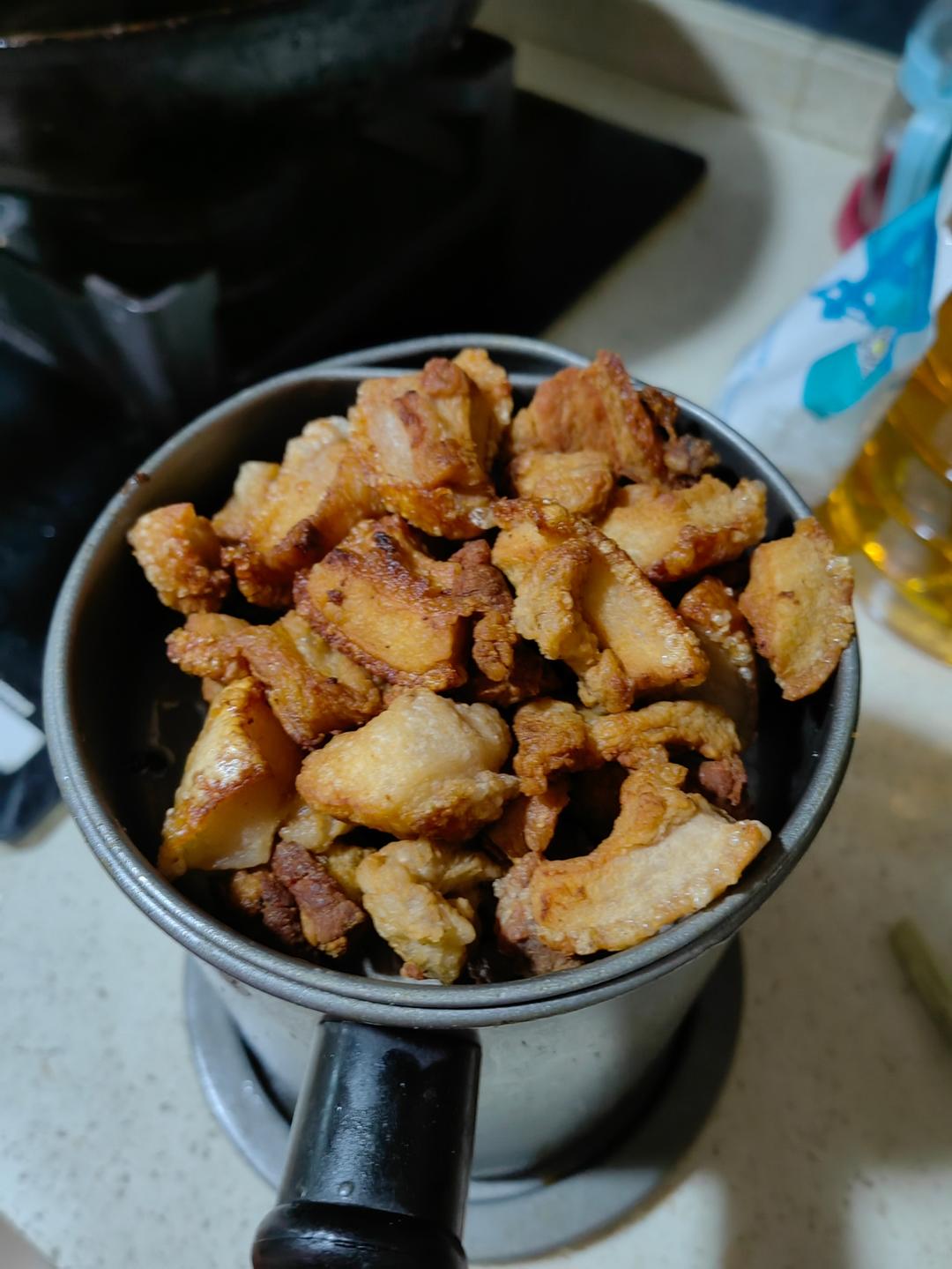 熬猪油渣渣/油吱了