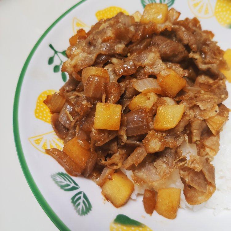 好吃到舔碗底的土豆肥牛拌饭