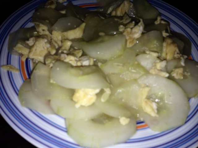 黄瓜炒鸡蛋