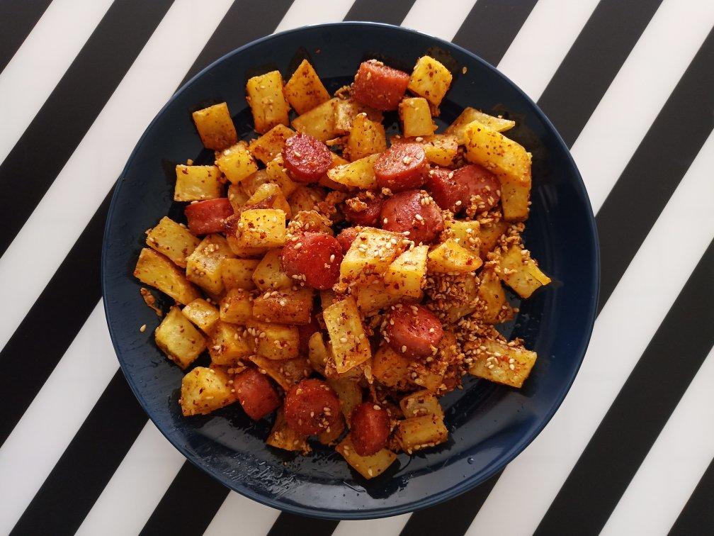 孜然土豆火腿肠 香辣过瘾还便宜！