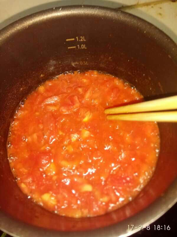 西红柿内酯豆腐，糊弄孩子的两分钟快手菜的做法 步骤3