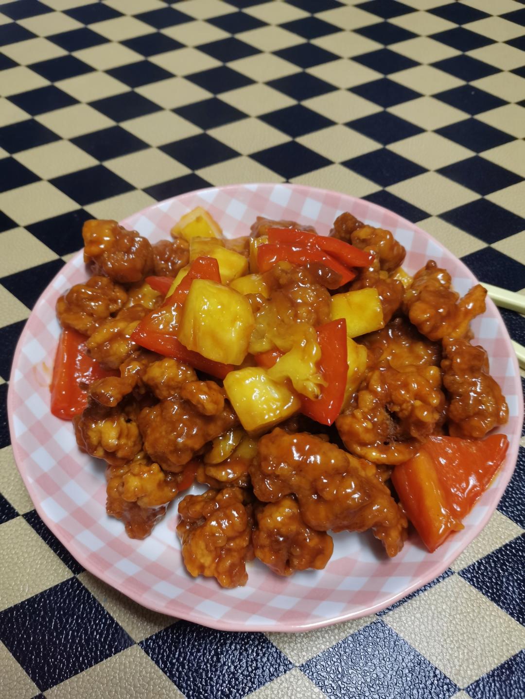 菠萝咕咾肉，咬一口不老的灵魂