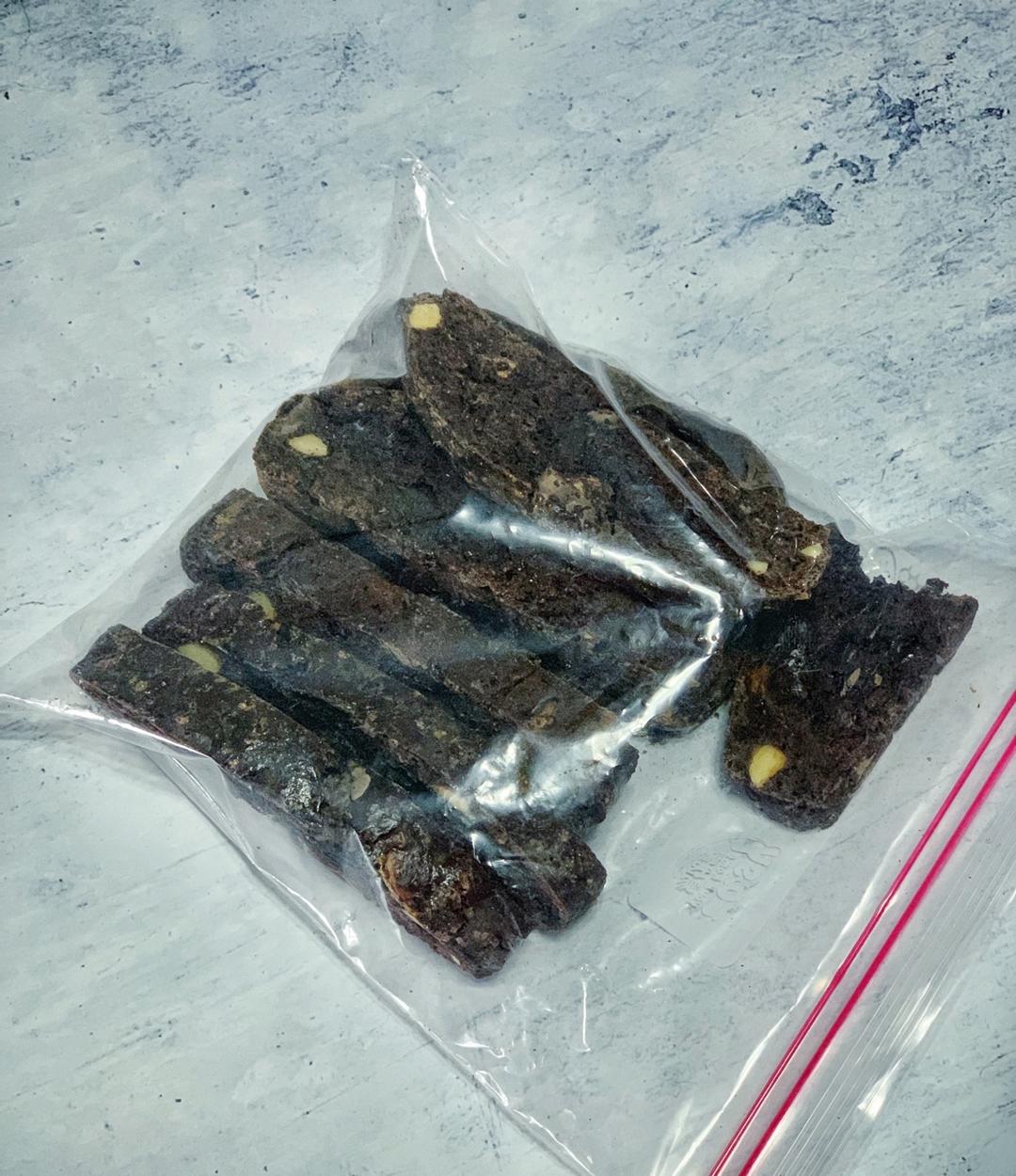 无油杏仁巧克力意式脆饼丨健康·零食（附7个意式脆饼成功要点）