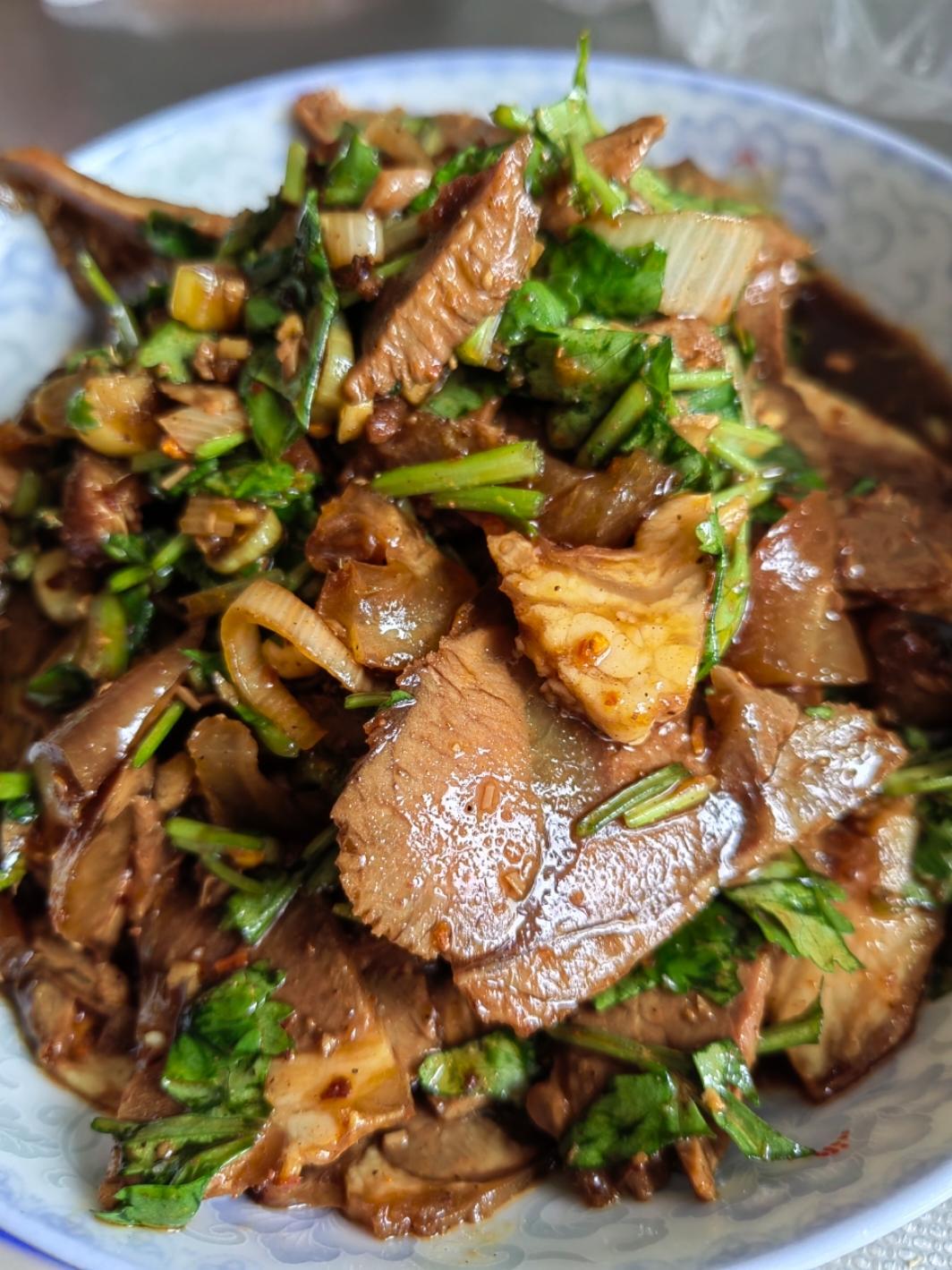 凉拌浮皮（炸猪皮）