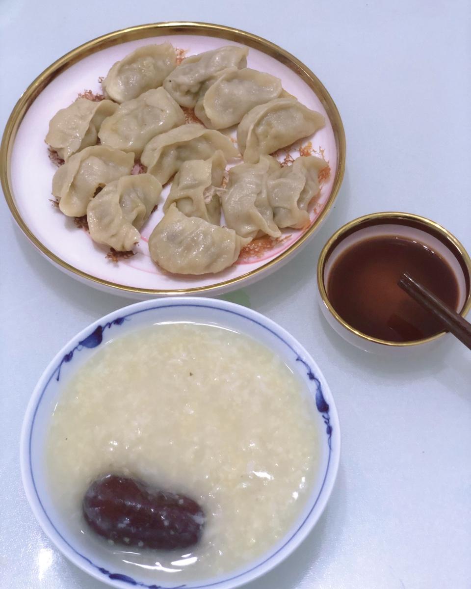 早起就为吃早餐