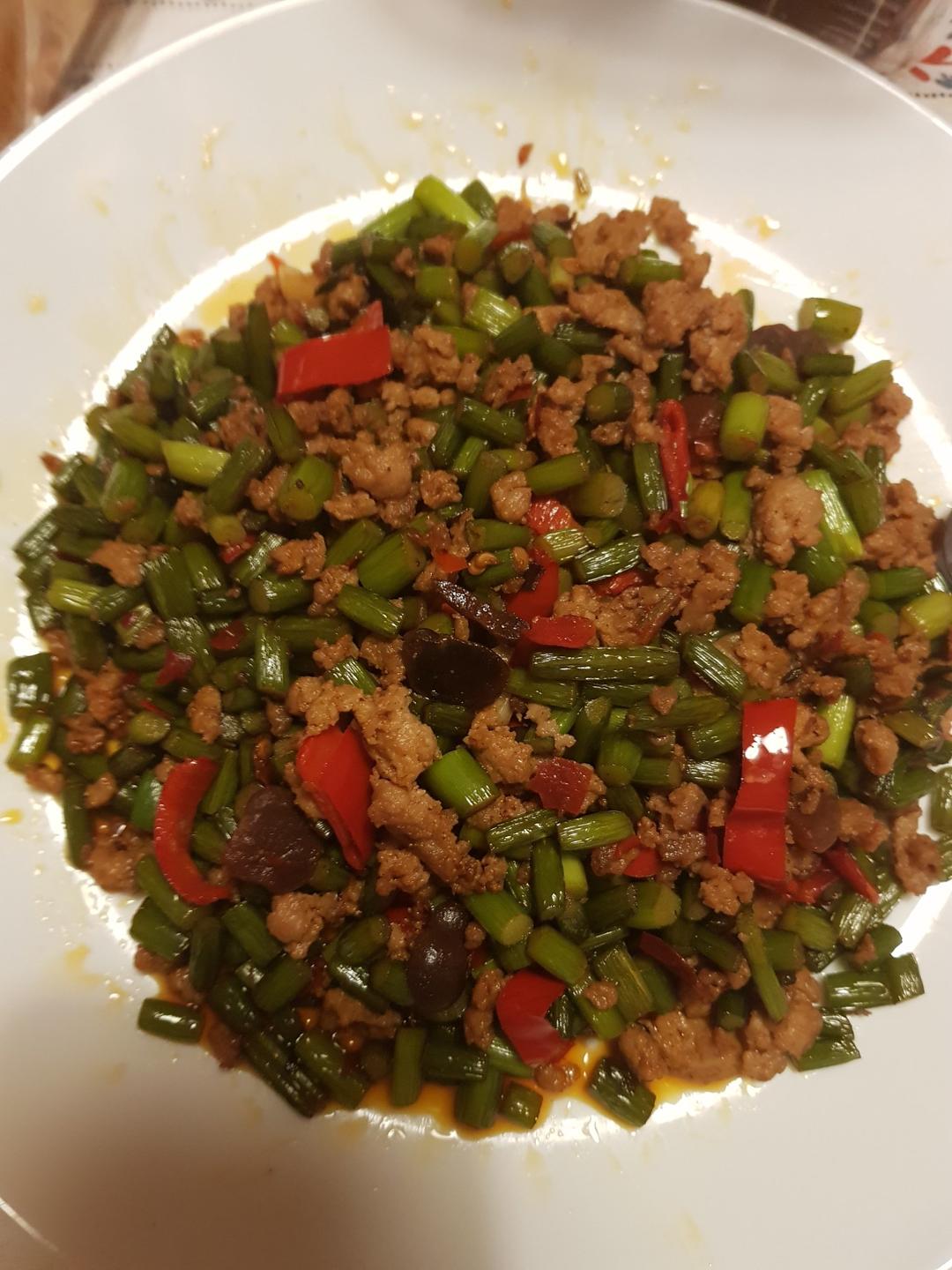 肉碎蒜苔粒