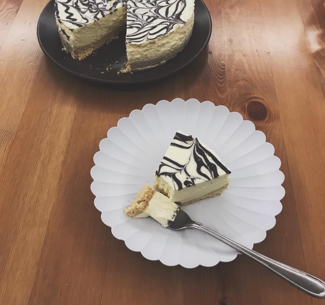 重芝士蛋糕(大理石花纹装饰）