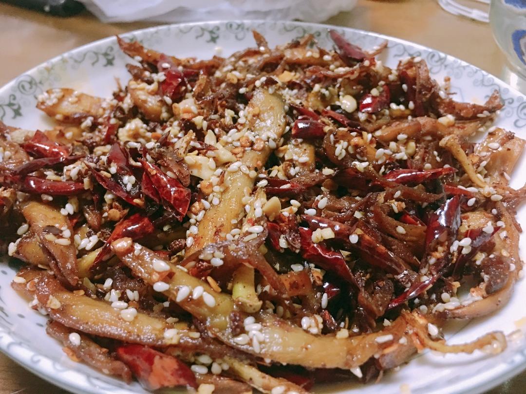 厨师长教你：“冷吃杏鲍菇”的创新做法，这味道好吃得停不下来