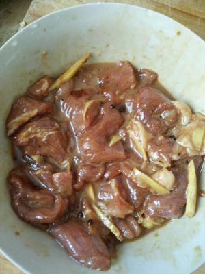 杨桃炒肉的做法 步骤2