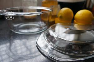 蜂蜜腌柠檬的做法 步骤2