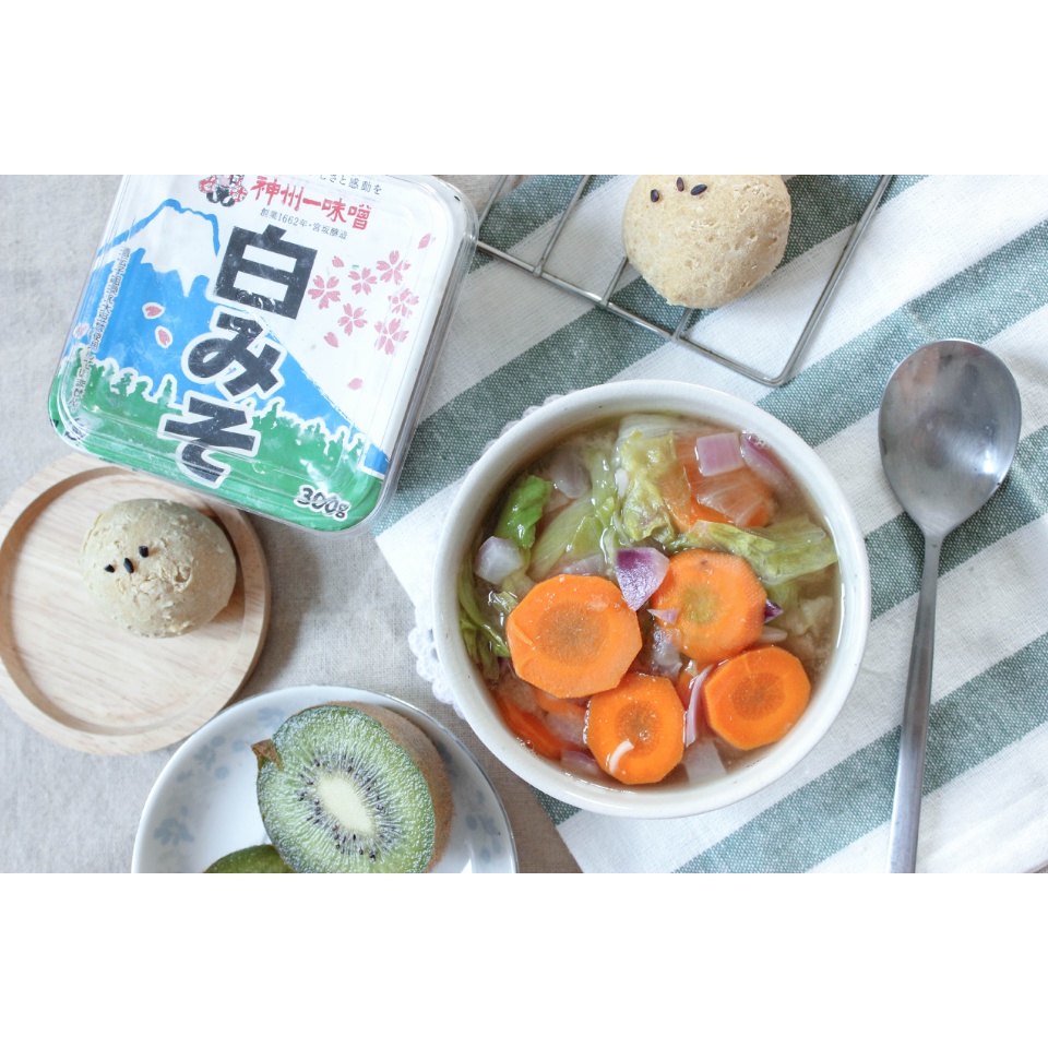 胡萝卜卷心菜汤