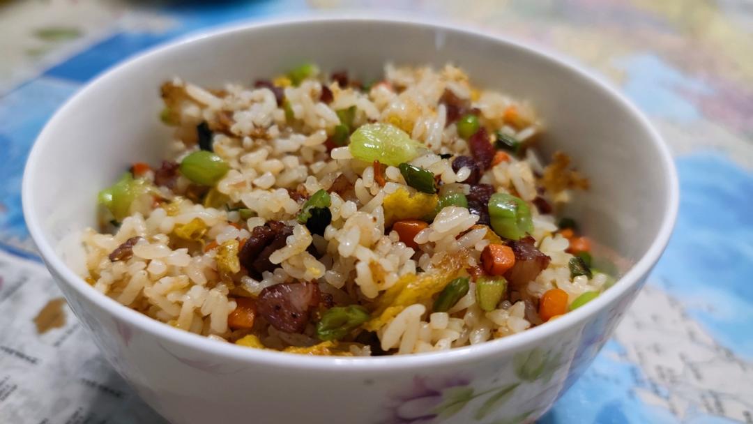 腊肉炒饭