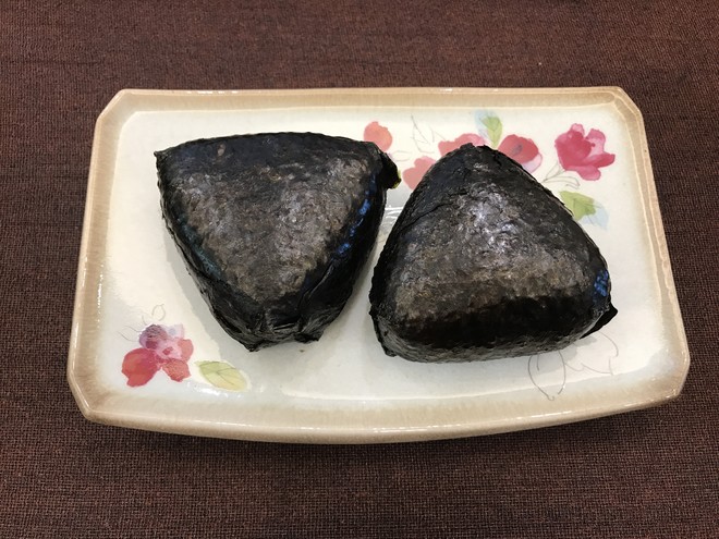 最简单的紫菜包饭团的做法步骤图 清斋就清茶 下厨房 最简单的紫菜包饭团的做法步骤图 清斋就清茶 下厨房