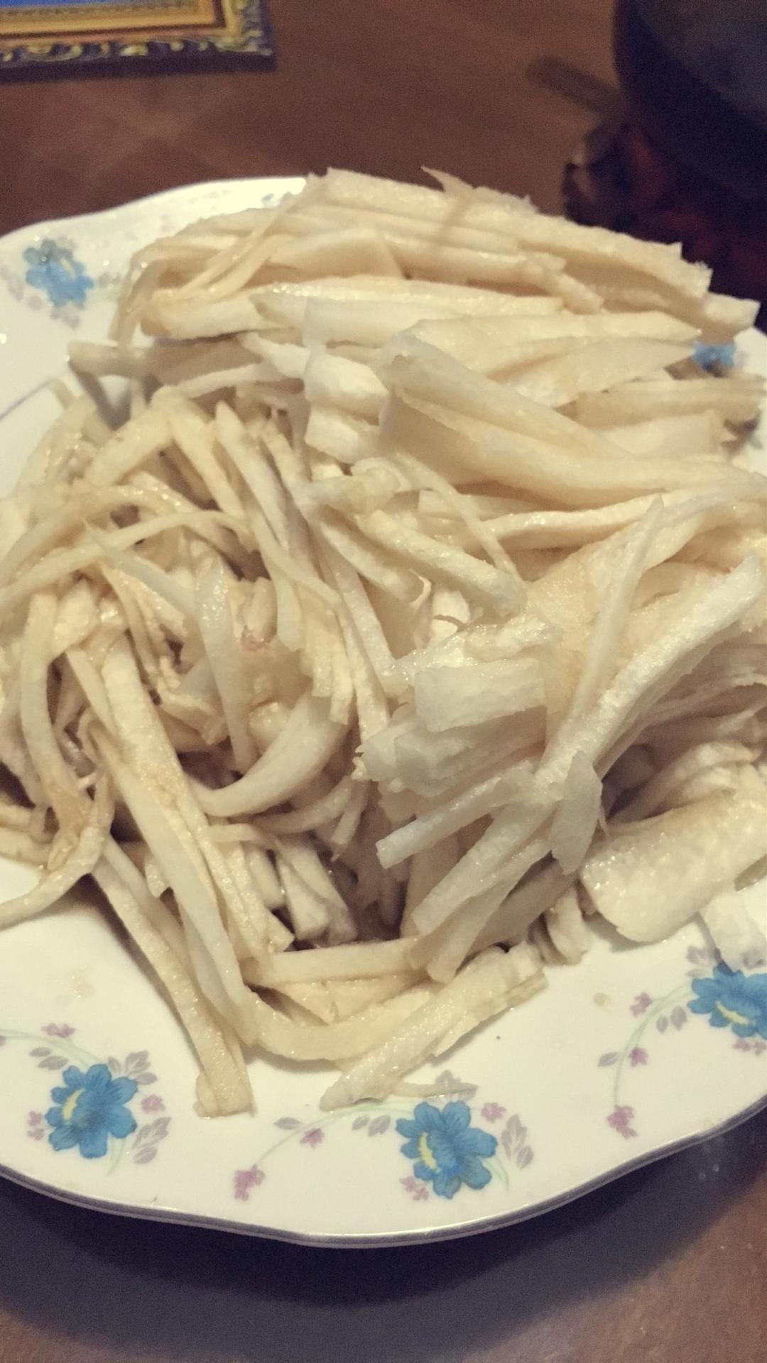 糖醋萝卜丝的做法