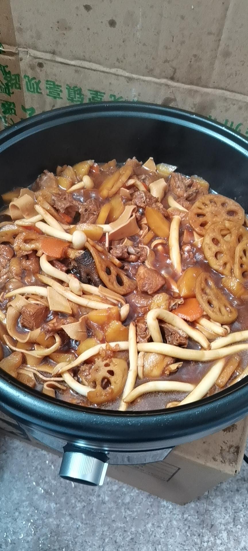 鸡肉炖土豆