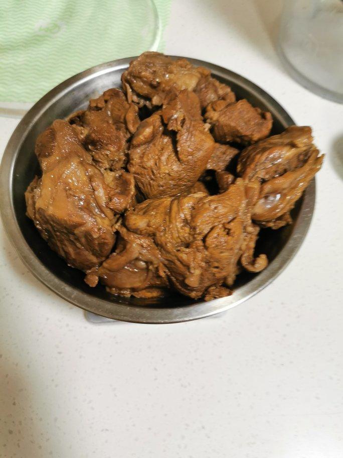 卤牛肉