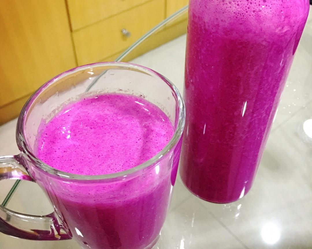 德古拉饮（火龙果奶昔）的做法