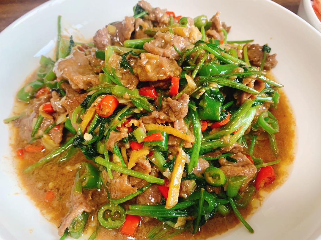 小炒牛肉